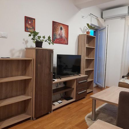 Ogi Apartman Podgorica Exterior foto