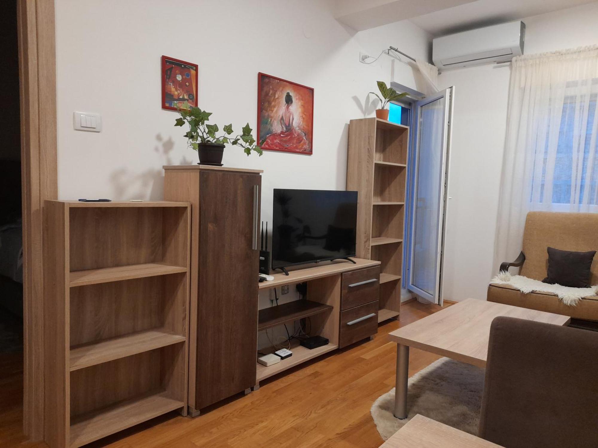 Ogi Apartman Podgorica Exterior foto
