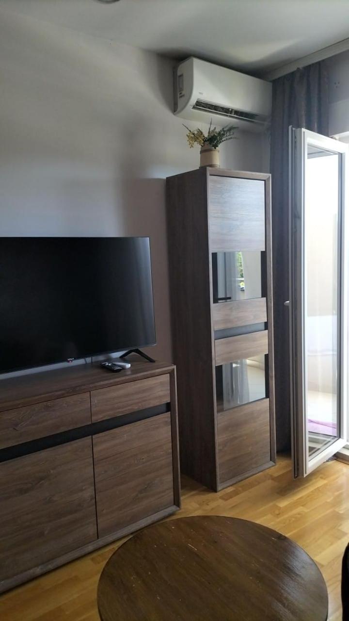 Ogi Apartman Podgorica Exterior foto