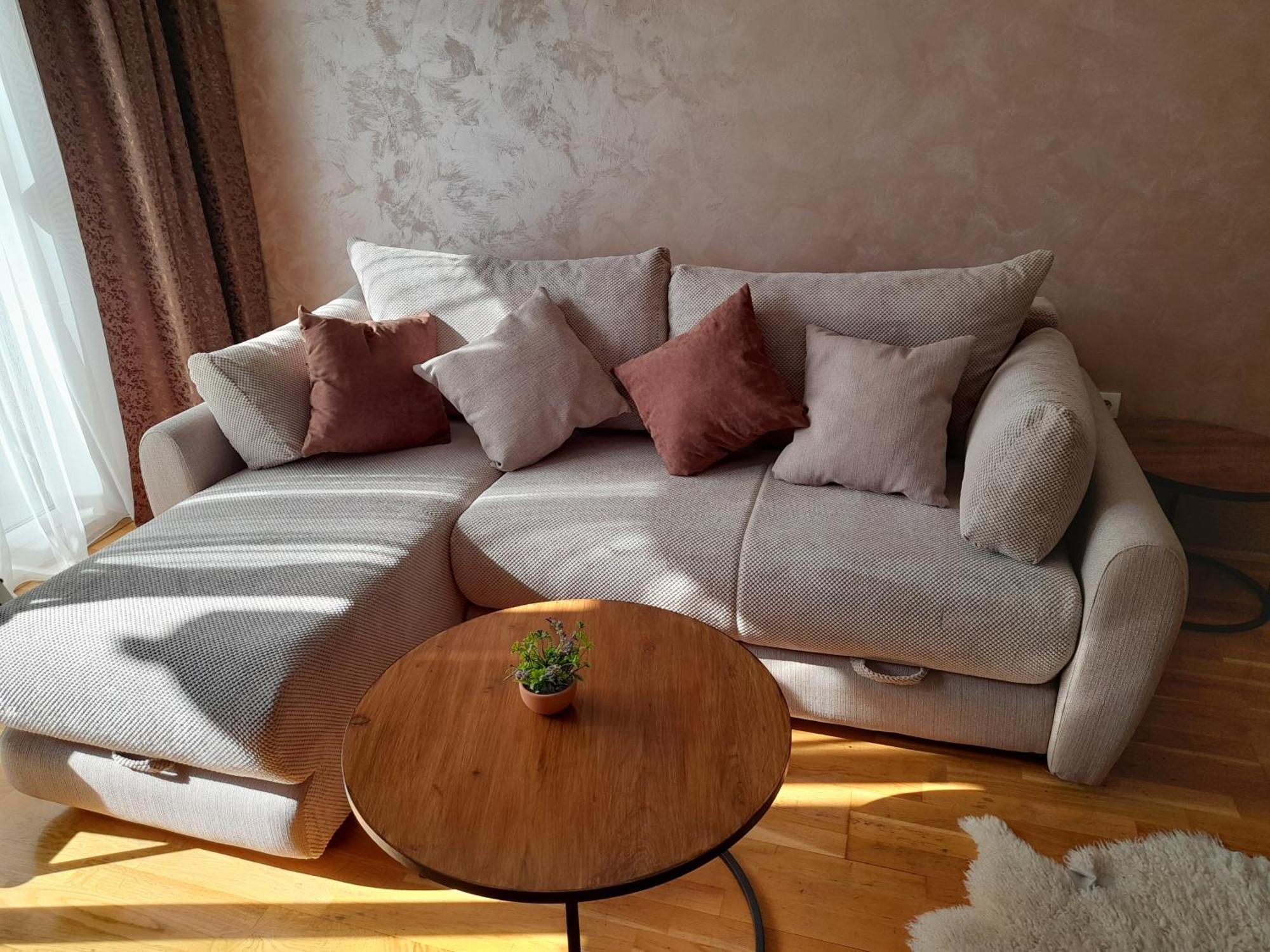 Ogi Apartman Podgorica Exterior foto